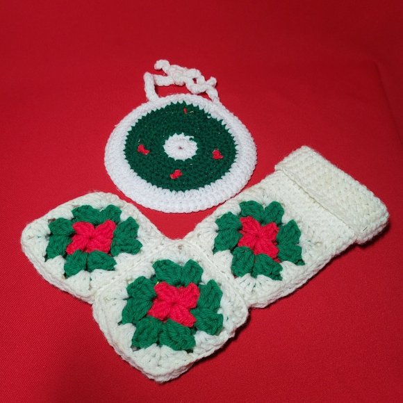 Christmas Stockings Ornament Knit Crochet Handmade Set of 4 - Picture 6 of 12
